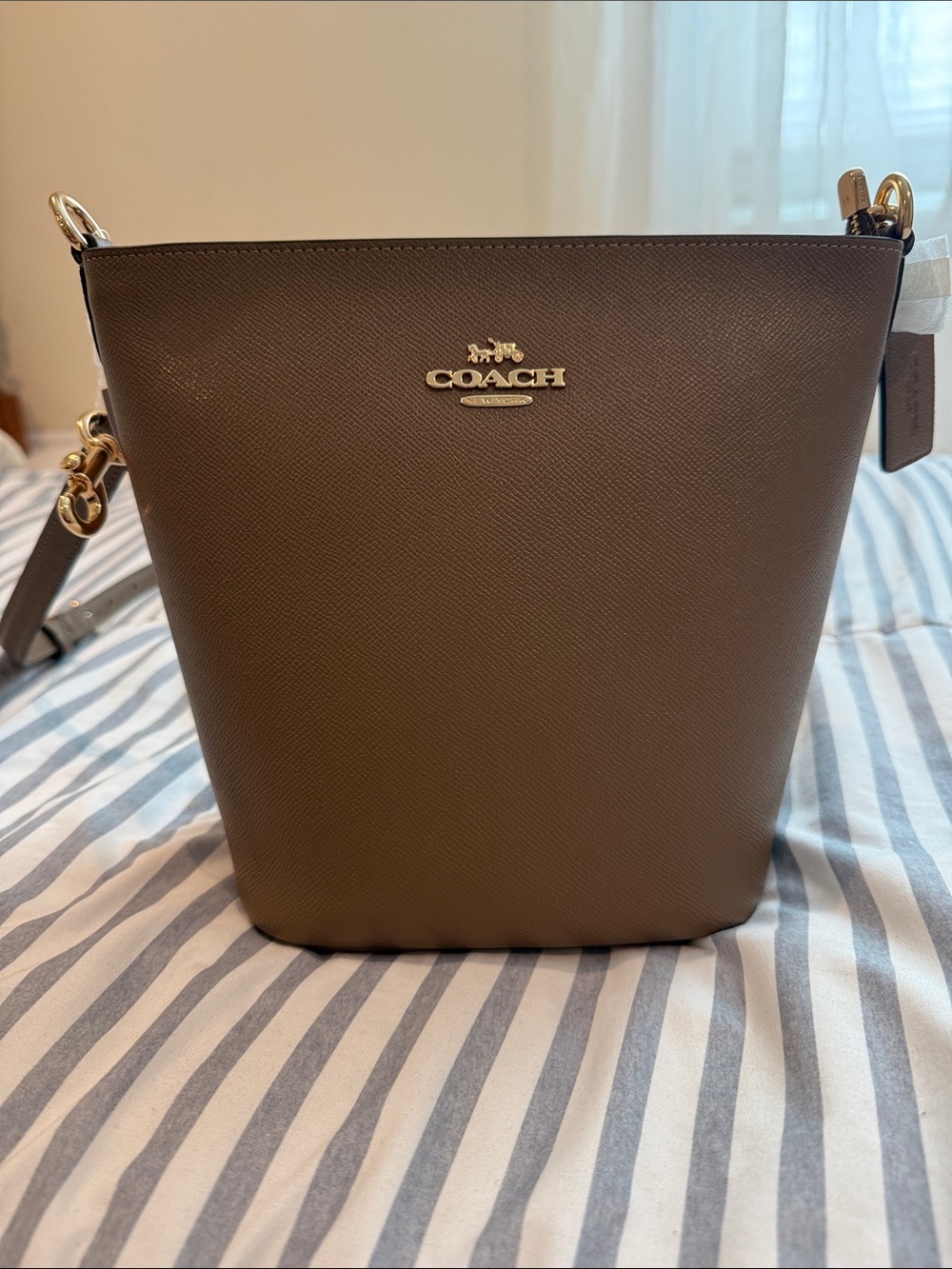 Coach Logan Duffle bag - Picture 2 of 6